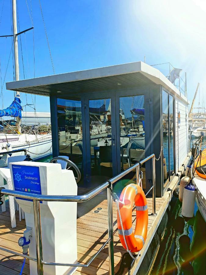 Houseboat Seabreeze Botel *